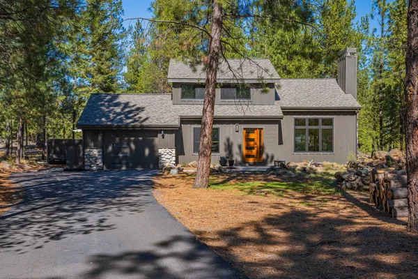 $805,000 | 57548 Lark Lane, Unit 14, Sunriver, OR 97707