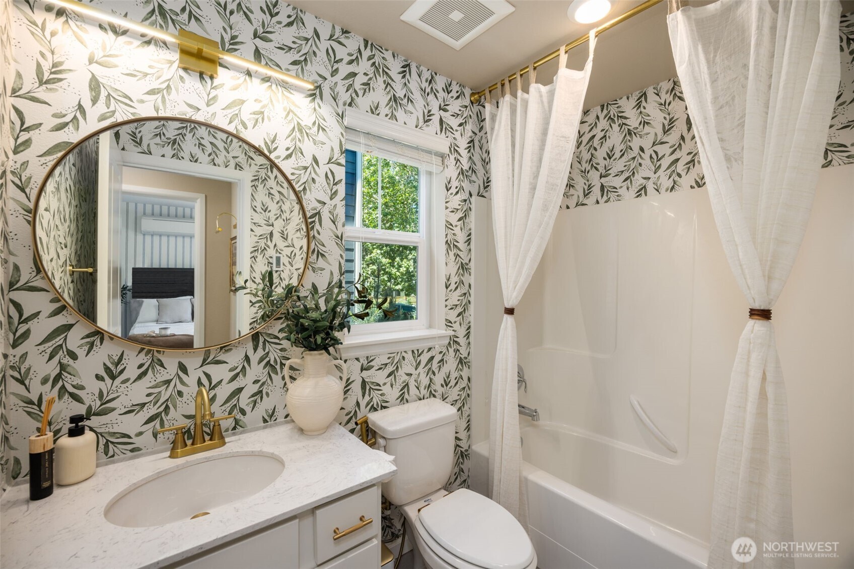 3204 Southwest Holly Street Seattle, WA 98126 - Photo 15 of 33