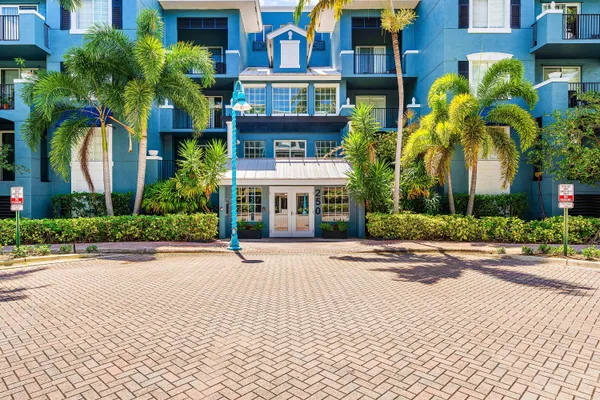 $895,000 | 250 Northeast 3rd Avenue, Unit 1209, Delray Beach, FL 33444