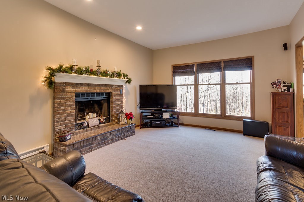 11655 Kile Road Chardon, OH 44024 - Photo 6 of 35 Family Room