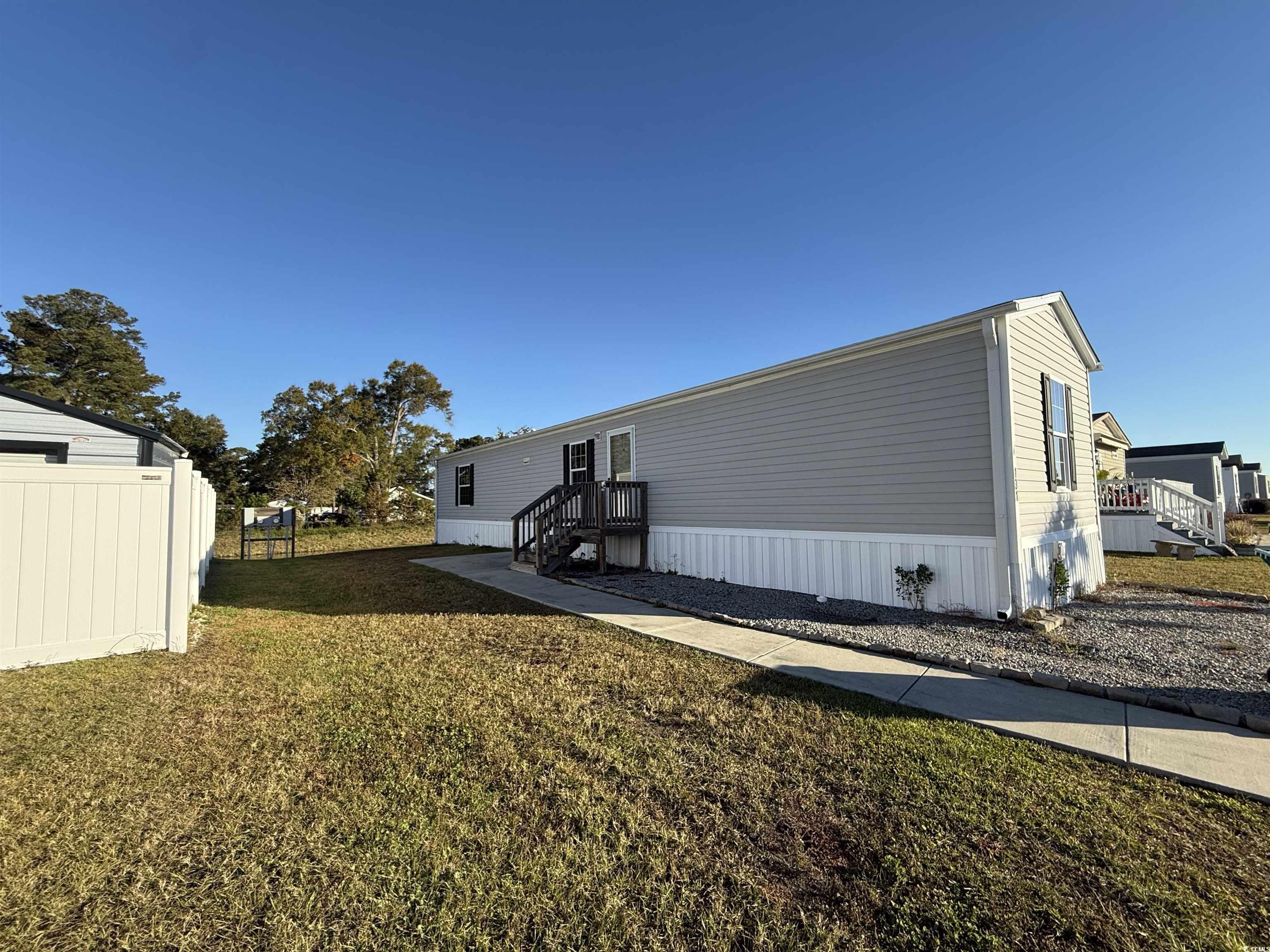 131 Shetland Woods Drive Myrtle Beach, SC 29577 - Photo 3 of 20 View of property exterior