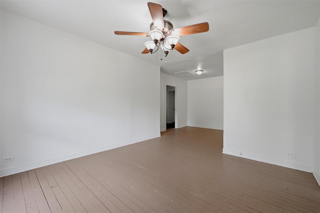 1105 West Hull Street Denison, TX 75020 - Photo 3 of 25