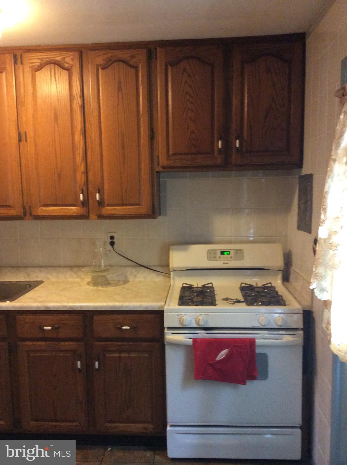 915 North Rosedale Street Baltimore, MD 21216 - Photo 5 of 16 Dining Room 1