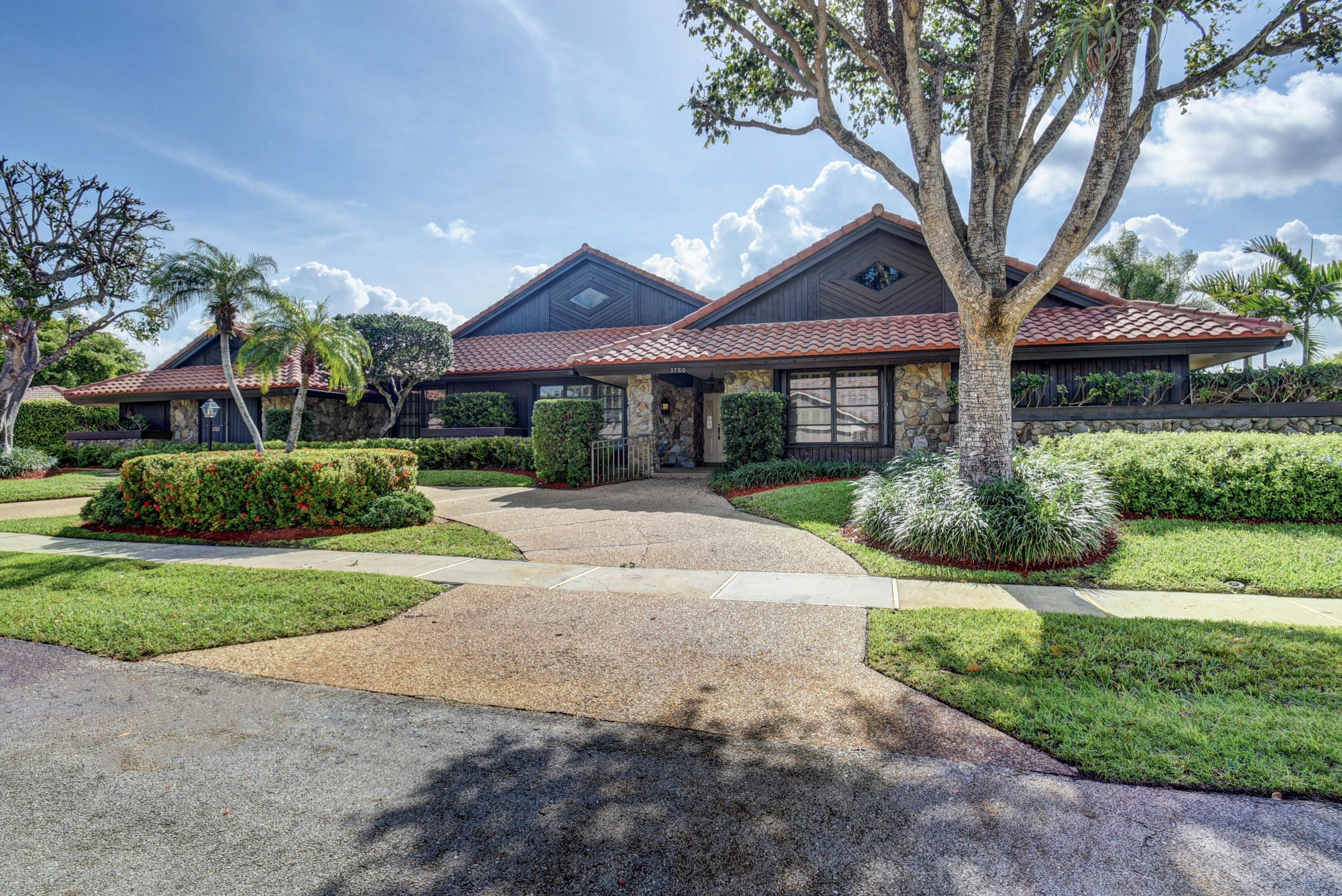 3780 Canterbury Way Boca Raton, FL 33434 - Photo 2 of 64 Virtuals1 (4)
