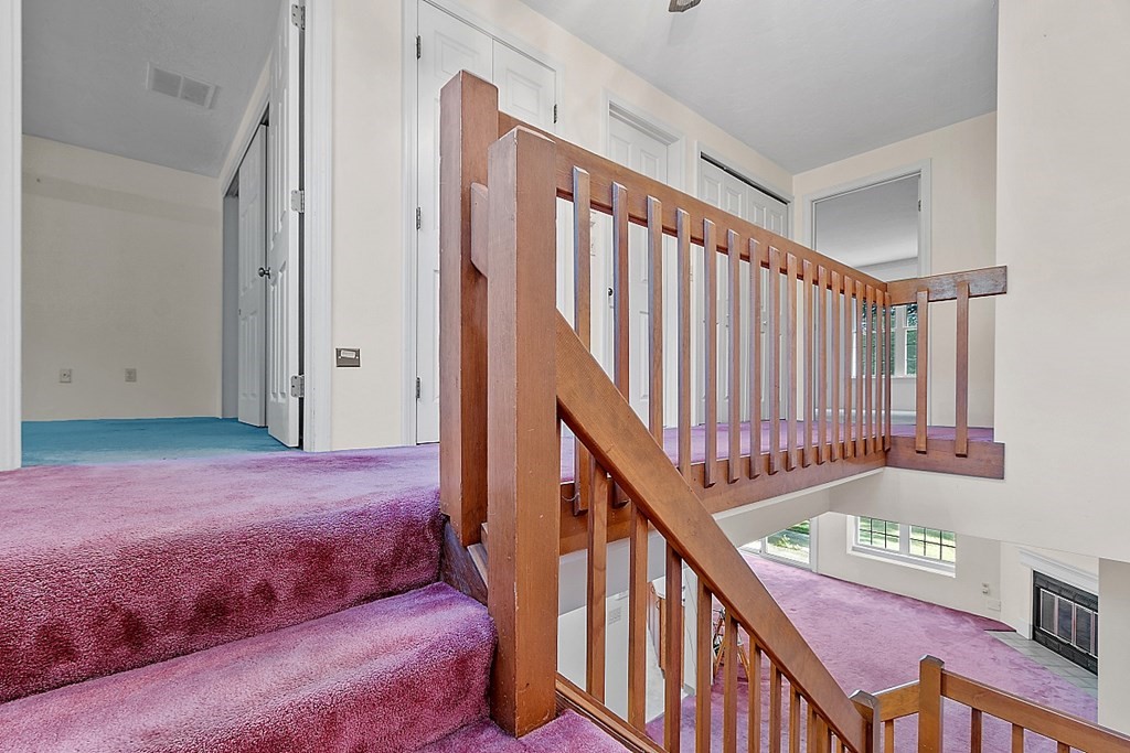 702 Ridgefield Circle, Unit B Clinton, MA 01510 - Photo 10 of 24 Gallery Image 10