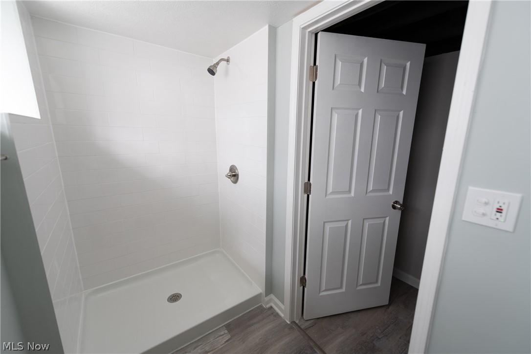 3351 Tullamore Road Cleveland, OH 44118 - Photo 29 of 34 Gallery Image 29