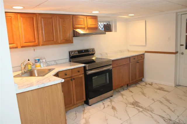 $2,000 | 16 Shelley Place, Huntington Station, NY 11746