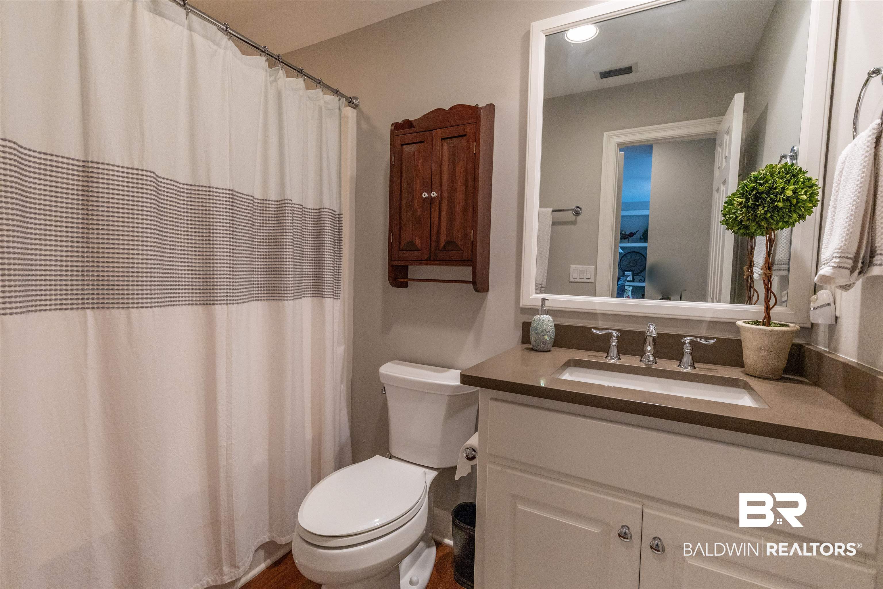 32968 Steelwood Ridge Road Loxley, AL 36551 - Photo 23 of 38 Upstairs Full Bathroom