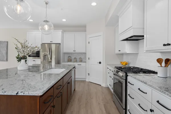 $1,700,000 | 2357 Simply Living Lane, Hudson, WI 54016