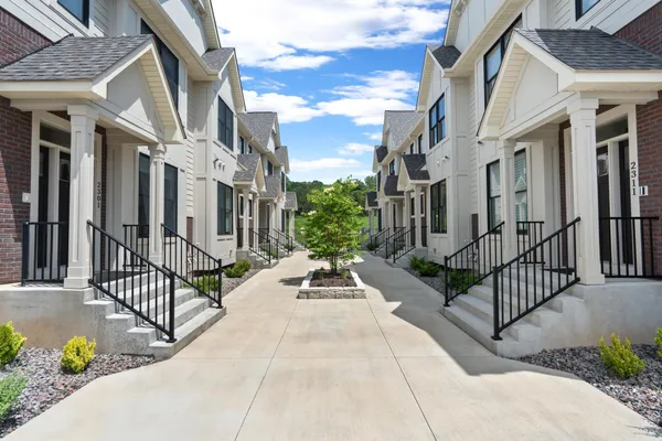 $1,700,000 | 2357 Simply Living Lane, Hudson, WI 54016