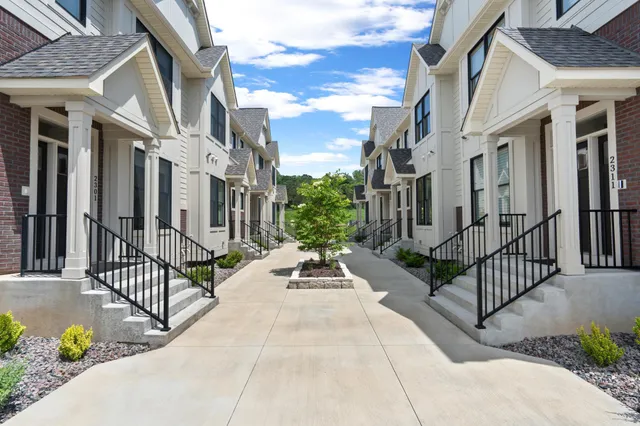 $1,700,000 | 2357 Simply Living Lane, Hudson, WI 54016