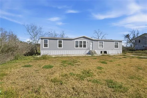 $69,900 | 135 Ave B, Buras, LA 70041