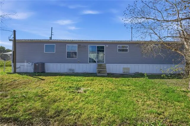 $69,900 | 135 Ave B, Buras, LA 70041