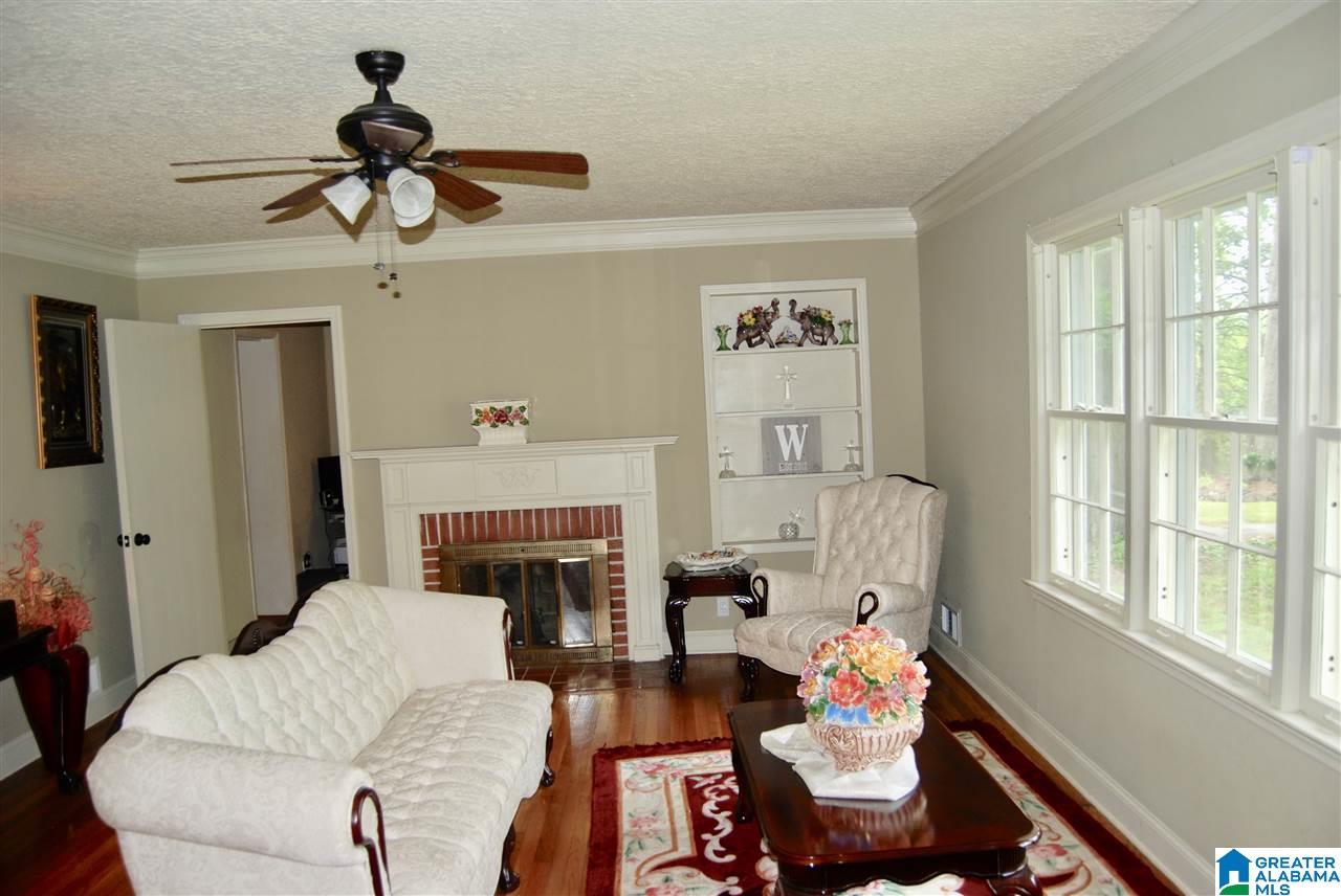 525 Lake Ridge Drive Bessemer, AL 35020 - Photo 4 of 44