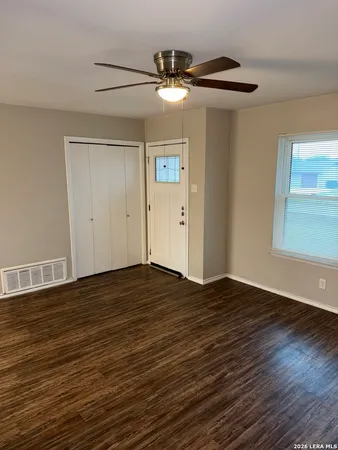 $1,450 | 206 Balboa Drive, Universal City, TX 78148