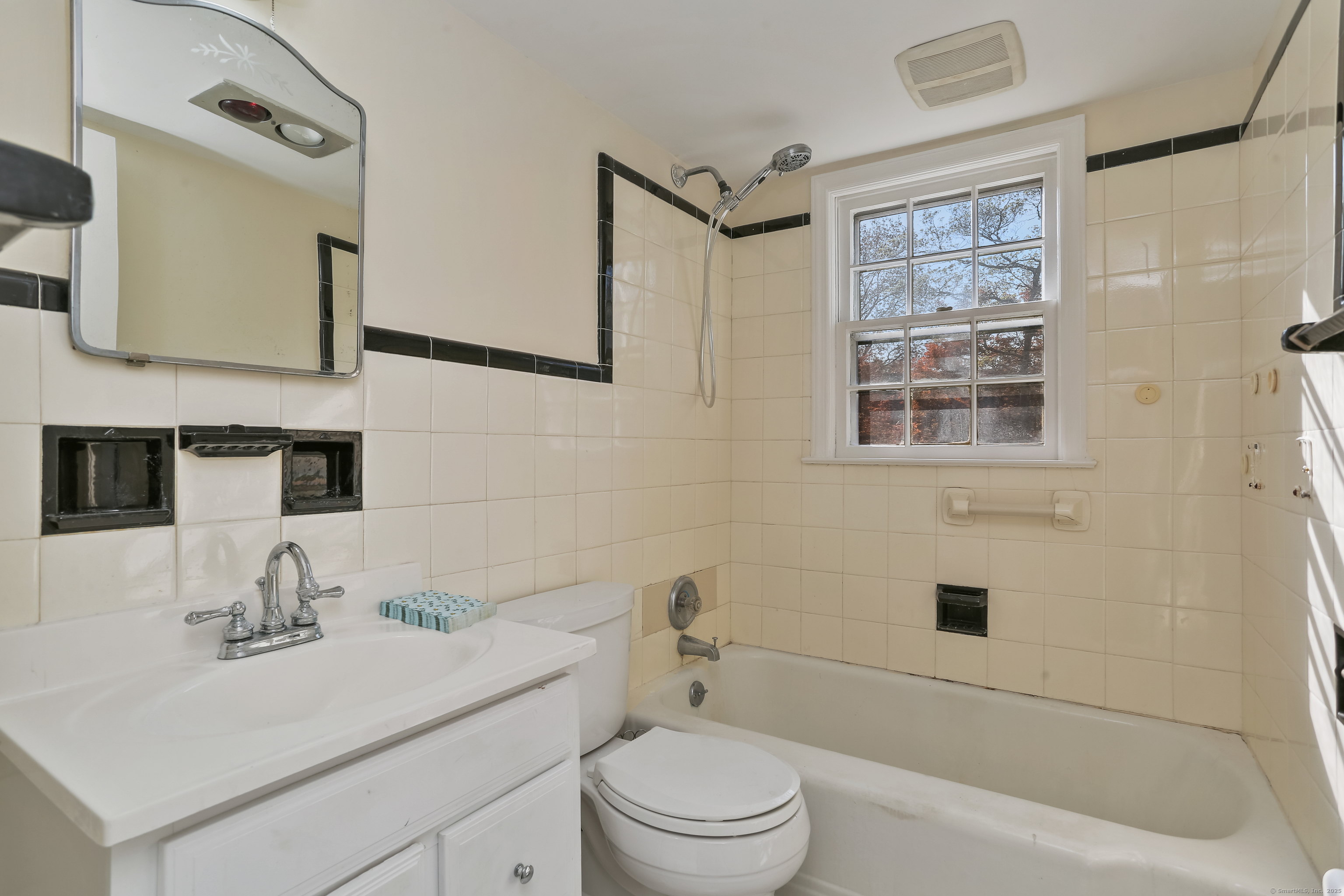 219 Hollow Tree Ridge Road Darien, CT 06820 - Photo 12 of 27 First floor bathroom
