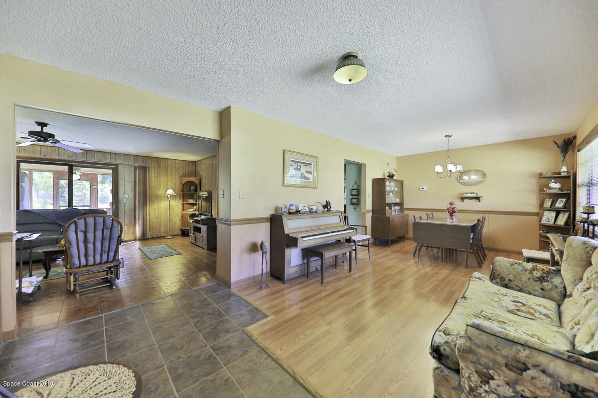 3701 Glenn Road Mims, FL 32754 - Photo 4 of 27 IMG_1851