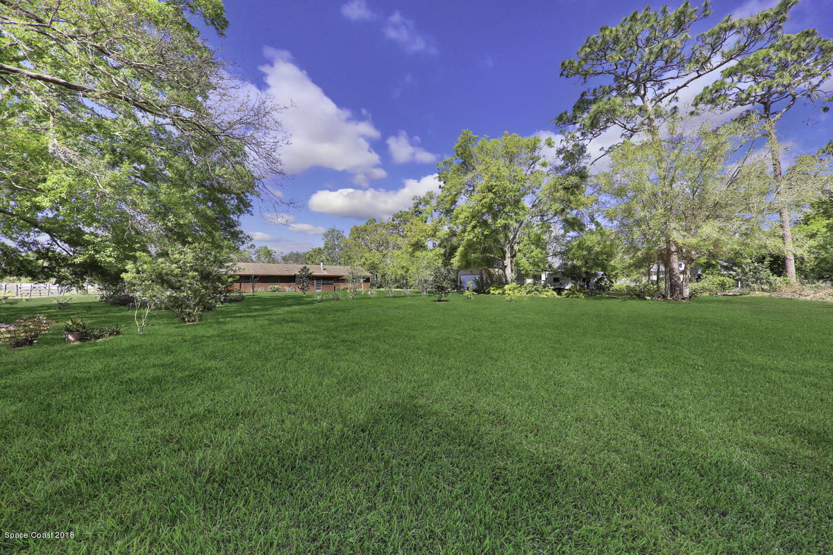 3701 Glenn Road Mims, FL 32754 - Photo 6 of 27 IMG_1870