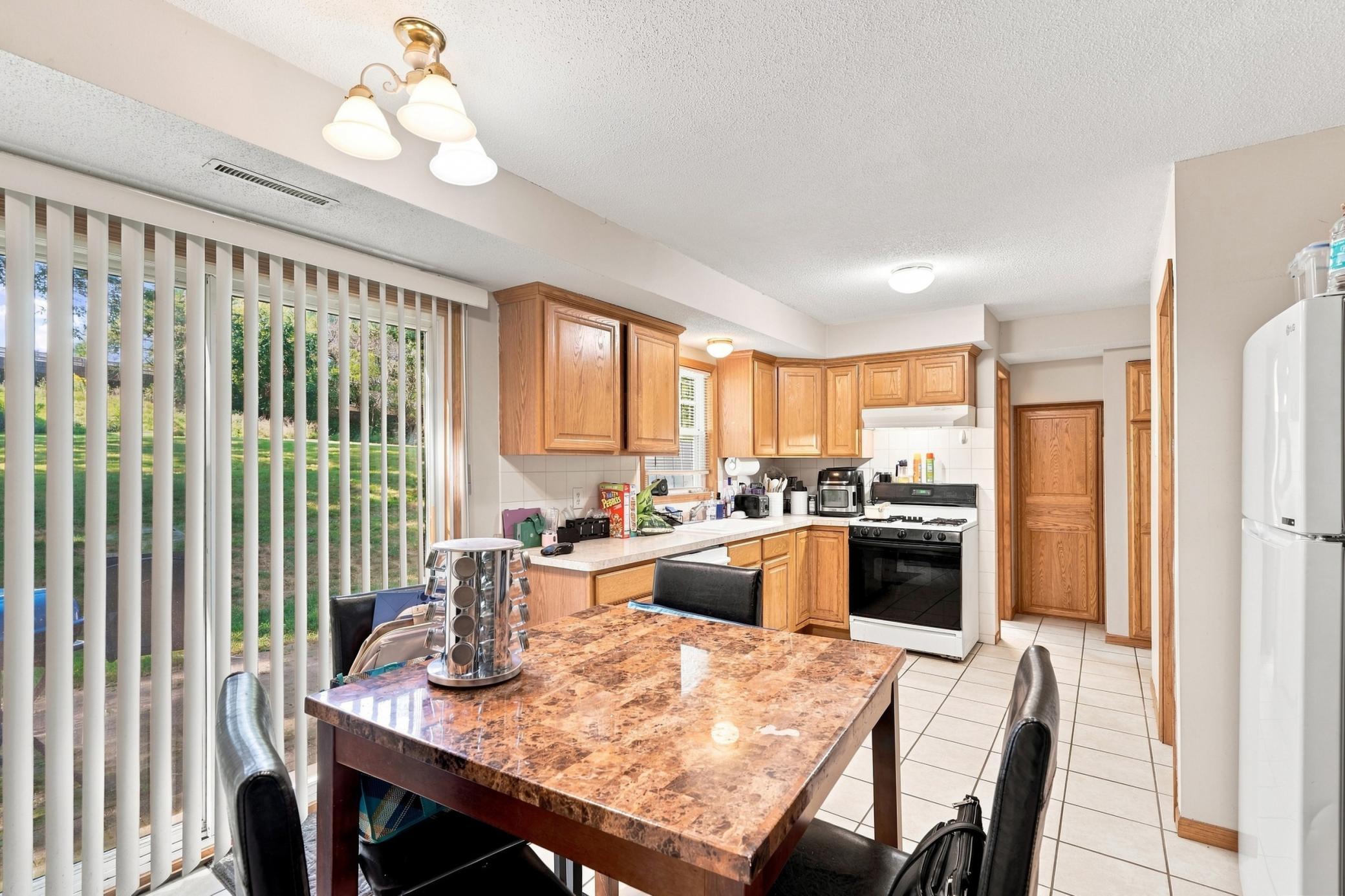 6980 Alpine Trail Eden Prairie, MN 55346 - Photo 4 of 14 Gallery Image 4