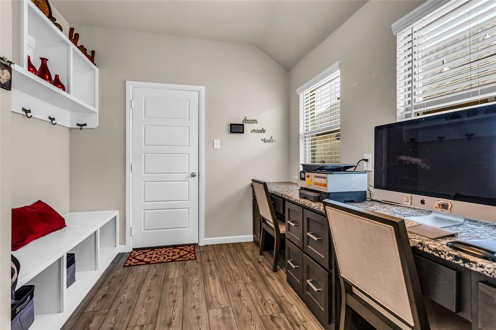 621 Hazeltine Road Red Oak, TX 75154 - Photo 15 of 33