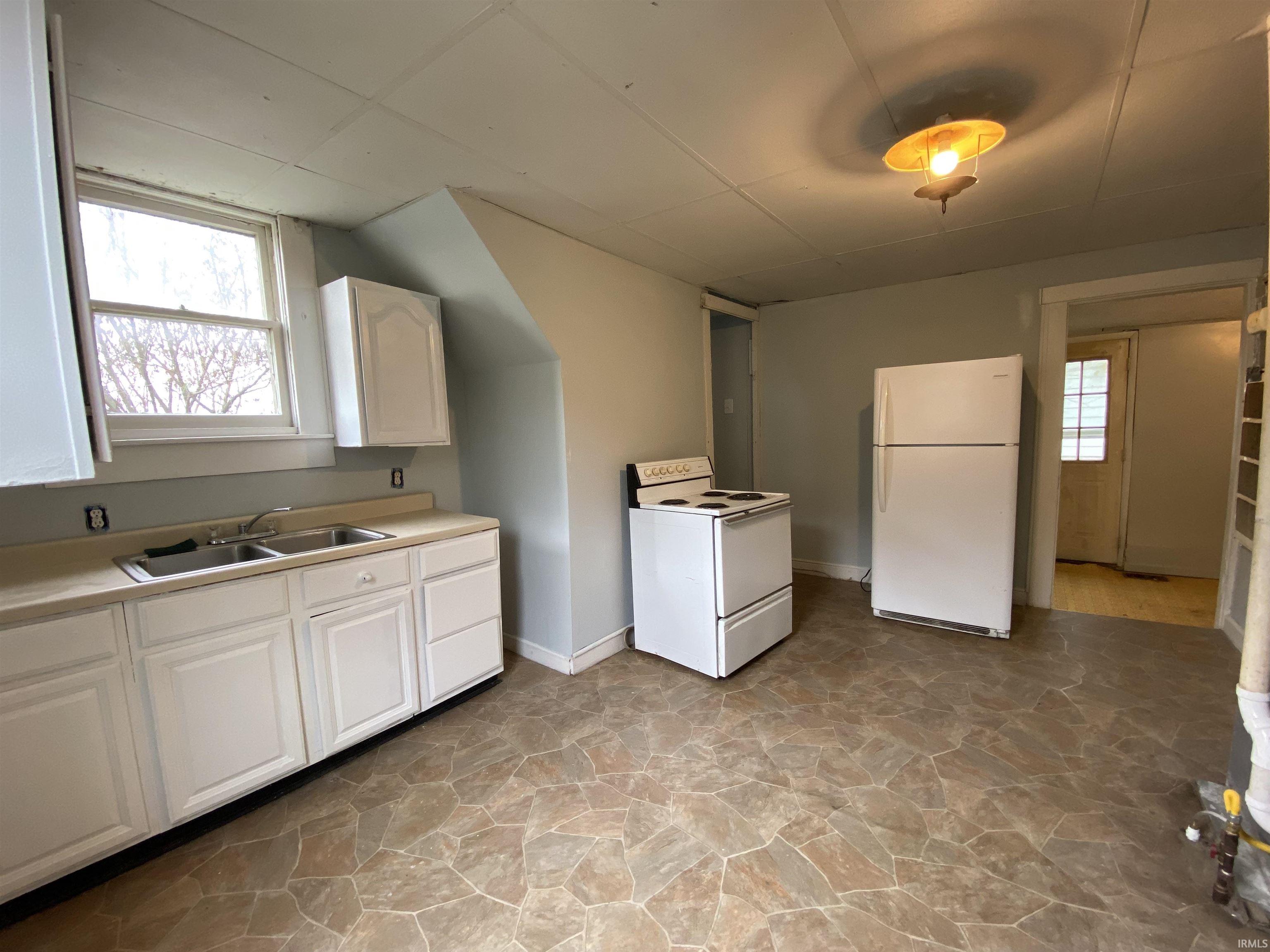 153 Lafayette Avenue Oolitic, IN 47451 - Photo 5 of 36