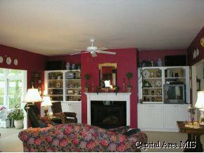 901 Newman Road Winchester, IL 62694 - Photo 6 of 9