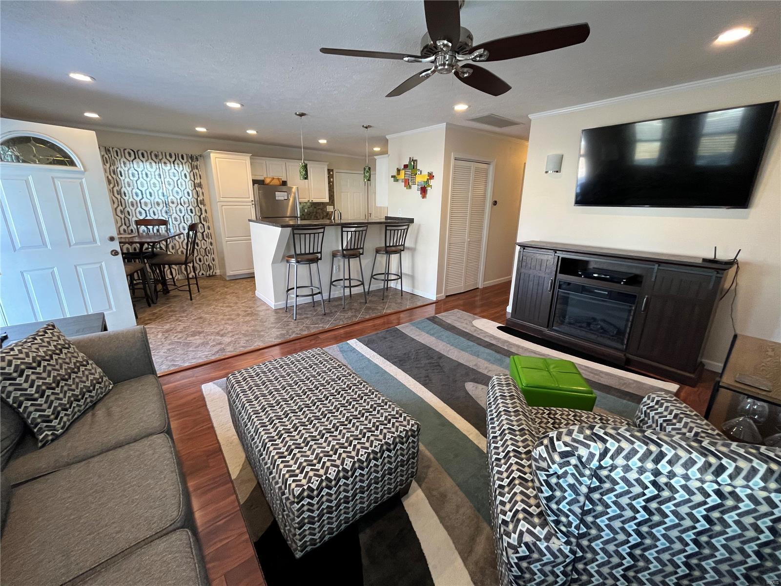 214 West County Road Jerseyville, IL 62052 - Photo 12 of 45 Gallery Image 12