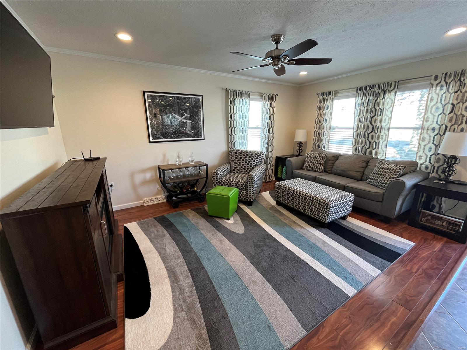 214 West County Road Jerseyville, IL 62052 - Photo 13 of 45 Gallery Image 13
