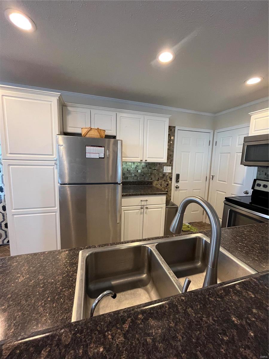 214 West County Road Jerseyville, IL 62052 - Photo 9 of 45 Gallery Image 9