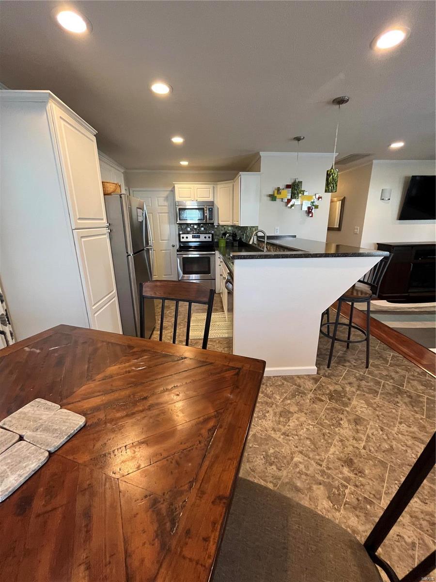 214 West County Road Jerseyville, IL 62052 - Photo 10 of 45 Gallery Image 10
