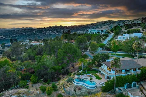 $3,395,000 | 130 Dapplegray Road, Bell Canyon, CA 91307