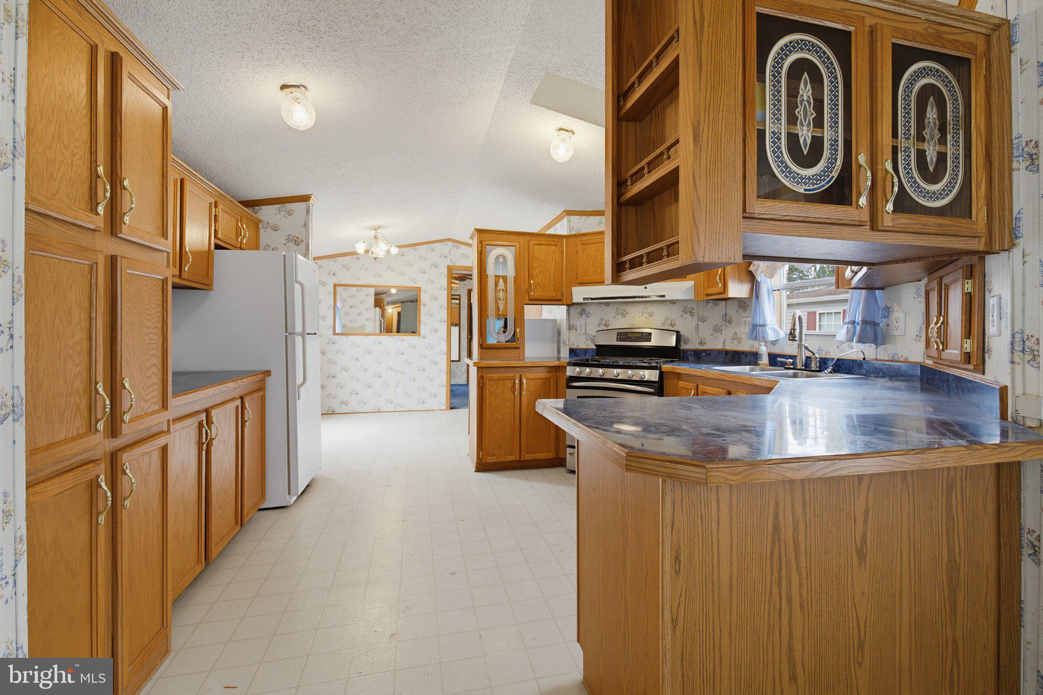 475 Wabash Road Ephrata, PA 17522 - Photo 12 of 33 Spacious kitchen with warm wood accents.