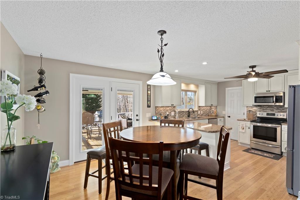 1106 Priddy Road King, NC 27021 - Photo 17 of 32