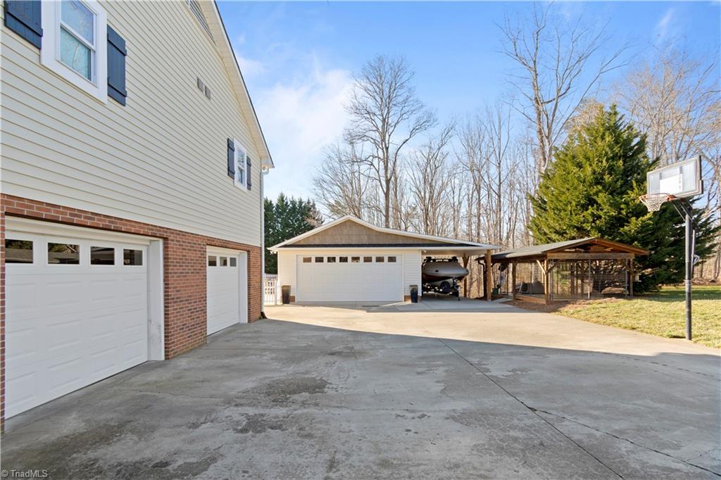 1106 Priddy Road King, NC 27021 - Photo 19 of 32