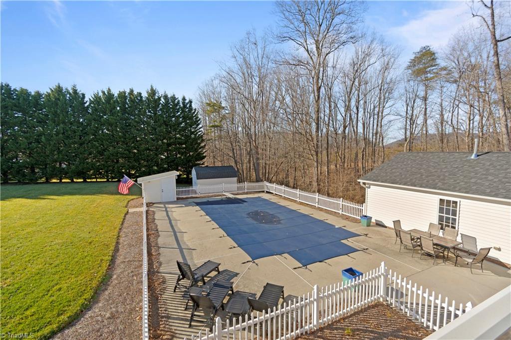 1106 Priddy Road King, NC 27021 - Photo 28 of 32
