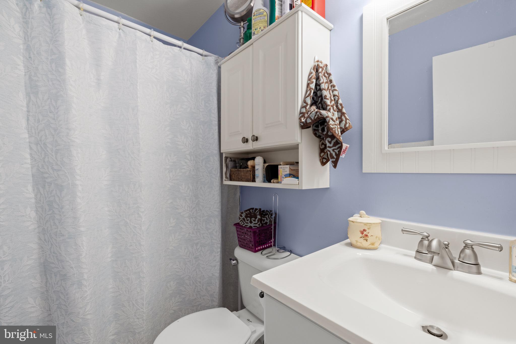 8064 Powderbrook Lane Springfield, VA 22153 - Photo 15 of 22 Gallery Image 15