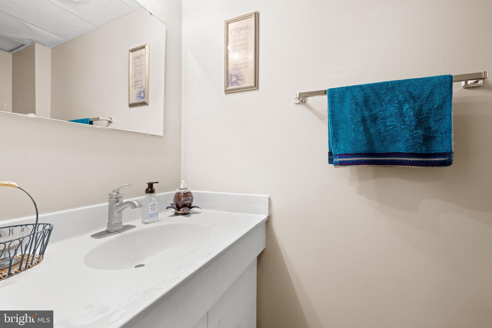 8064 Powderbrook Lane Springfield, VA 22153 - Photo 21 of 22 Gallery Image 21
