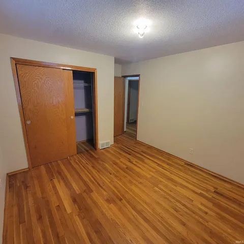 $209,900 | 518 South Indiana Avenue, Auburn, IN 46706