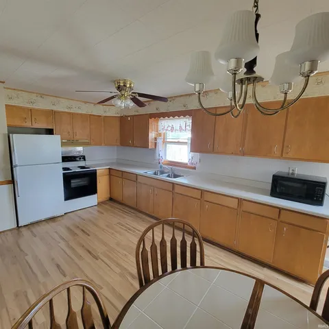 $209,900 | 518 South Indiana Avenue, Auburn, IN 46706