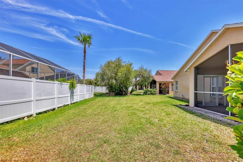 11503 Water Poppy Terrace Lakewood Ranch, FL 34202 - Photo 30 of 46
