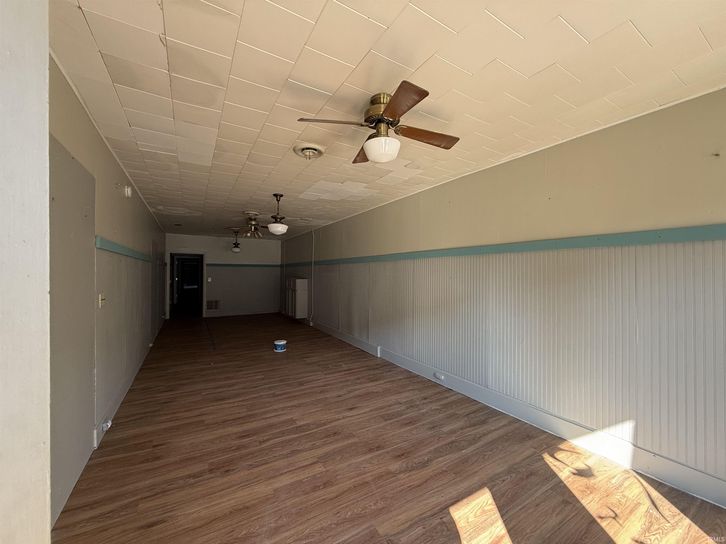 615 West Main Street Mitchell, IN 47446 - Photo 2 of 19