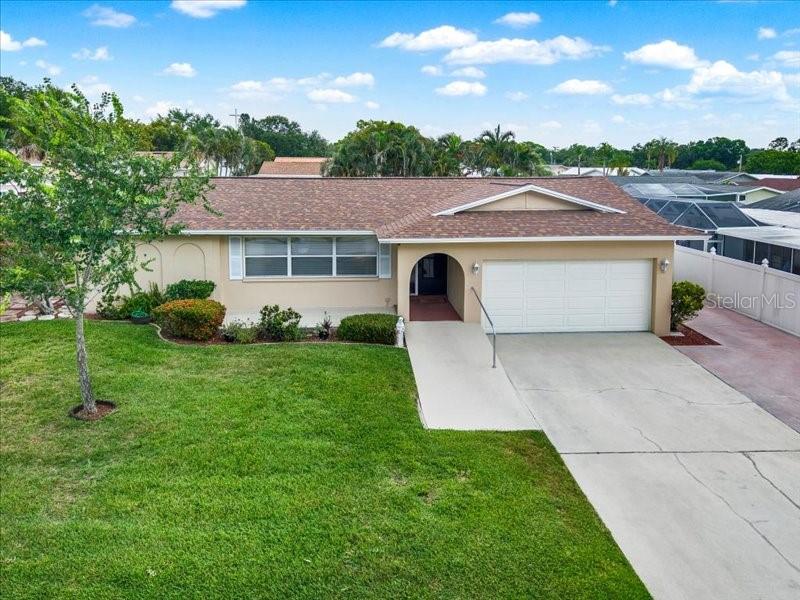 11235 Apache Place Largo, FL 33774 - Photo 1 of 34