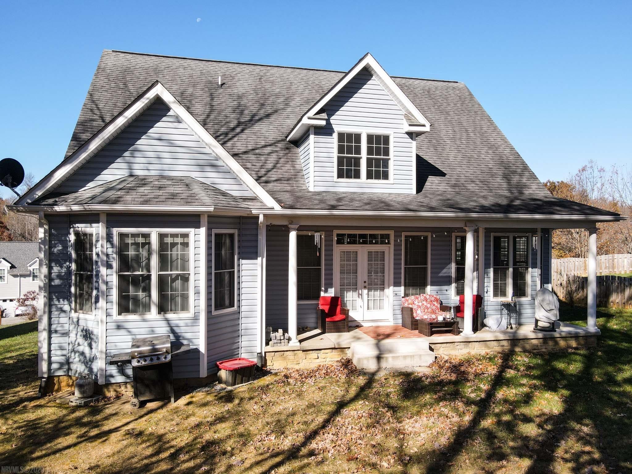 1054 Green Ridge Road Christiansburg, VA 24073 - Photo 28 of 32 Gallery Image 28