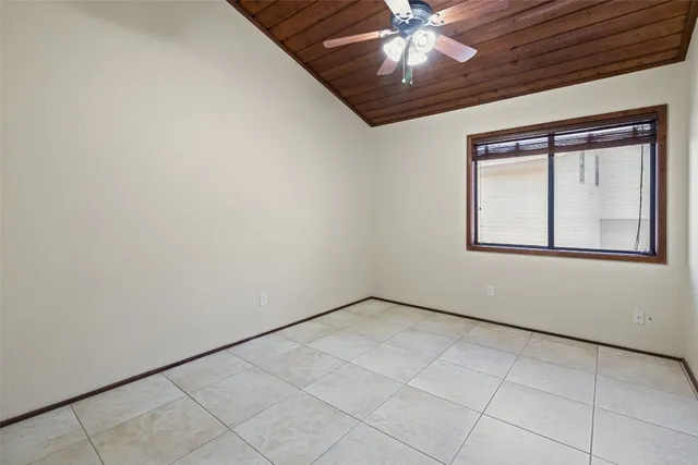 $489,400 | 508 Harbor Drive, Unit 5, Spicewood, TX 78669