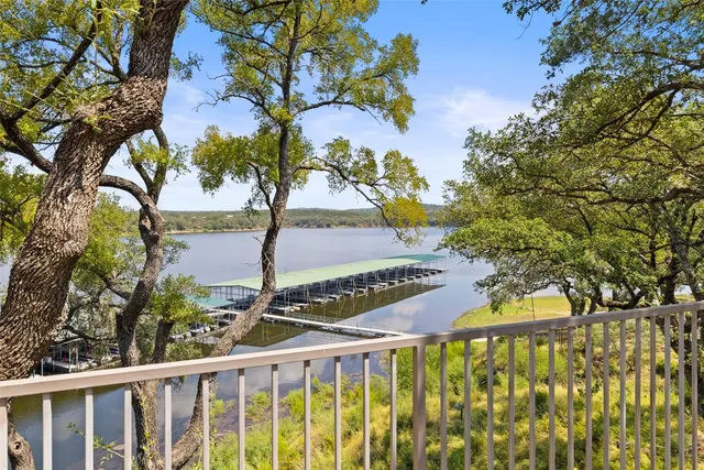 $489,400 | 508 Harbor Drive, Unit 5, Spicewood, TX 78669