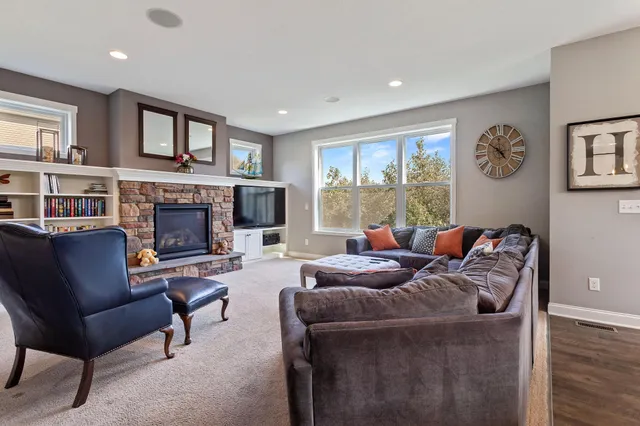 $639,900 | 6484 Killdeer Drive, Lino Lakes, MN 55014