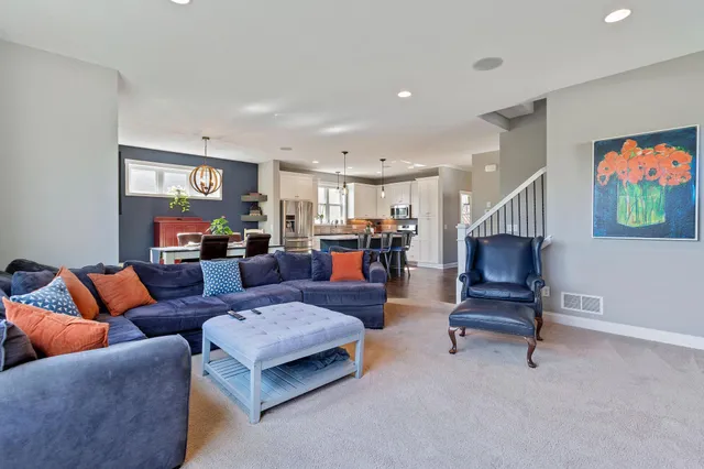 $639,900 | 6484 Killdeer Drive, Lino Lakes, MN 55014