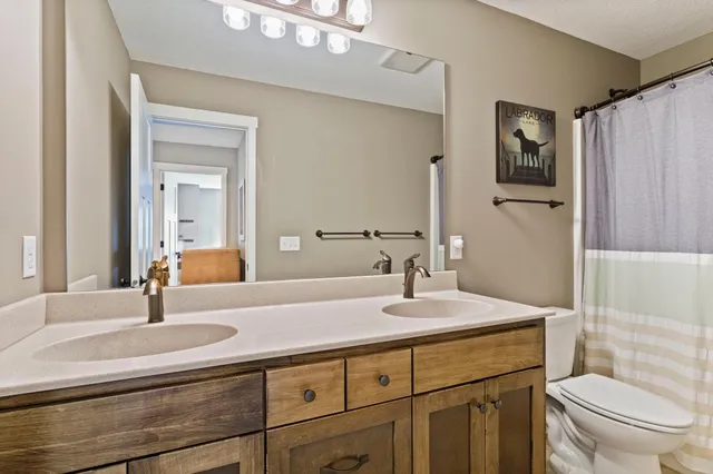 $639,900 | 6484 Killdeer Drive, Lino Lakes, MN 55014