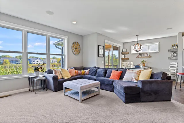 $639,900 | 6484 Killdeer Drive, Lino Lakes, MN 55014