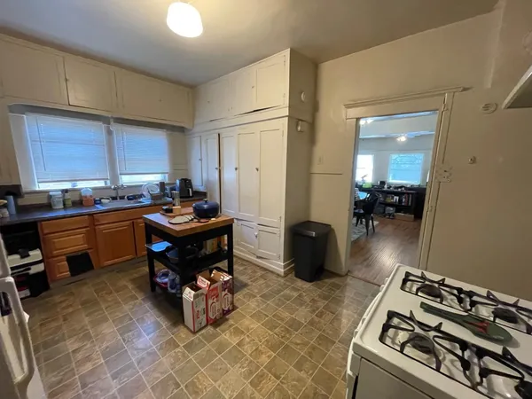 $498,500 | 512 12th Street, Modesto, CA 95354